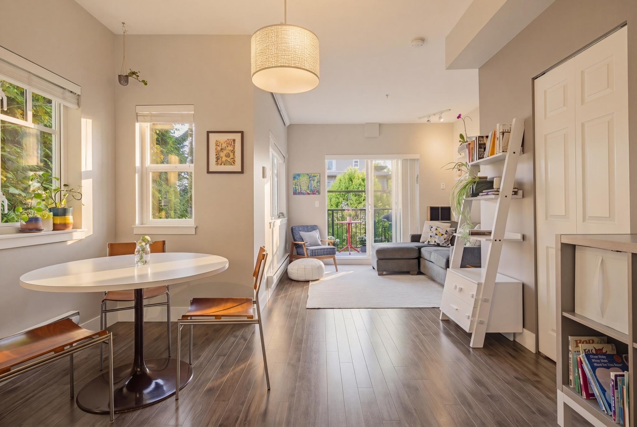 Additional image 2 of 215-2273 Triumph Street, Vancouver, BC, V5L 1L2