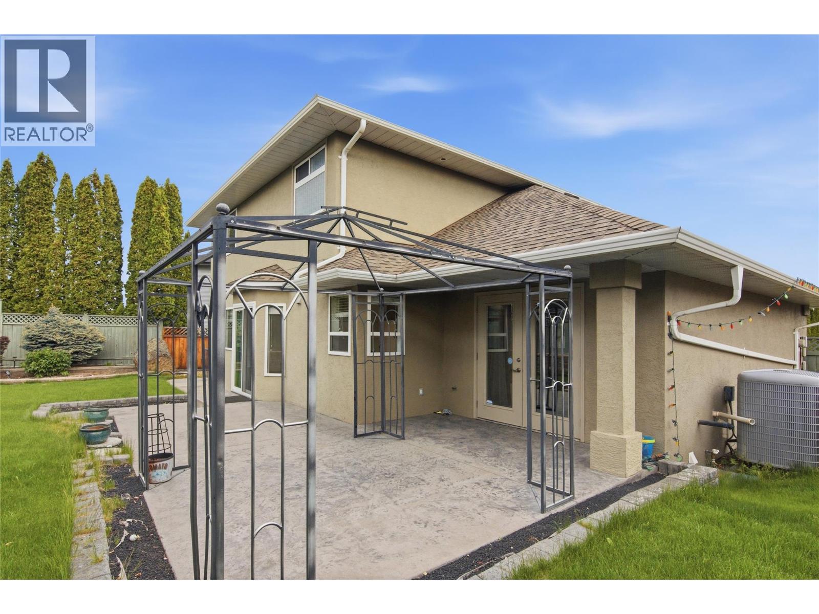 1860 Tremerton Drive, Kamloops, BC, V2E2P5 photo 4