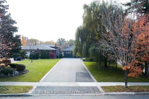 Additional image 8 of 393 Maple Leaf Drive, Toronto, ON, M6L 1P4