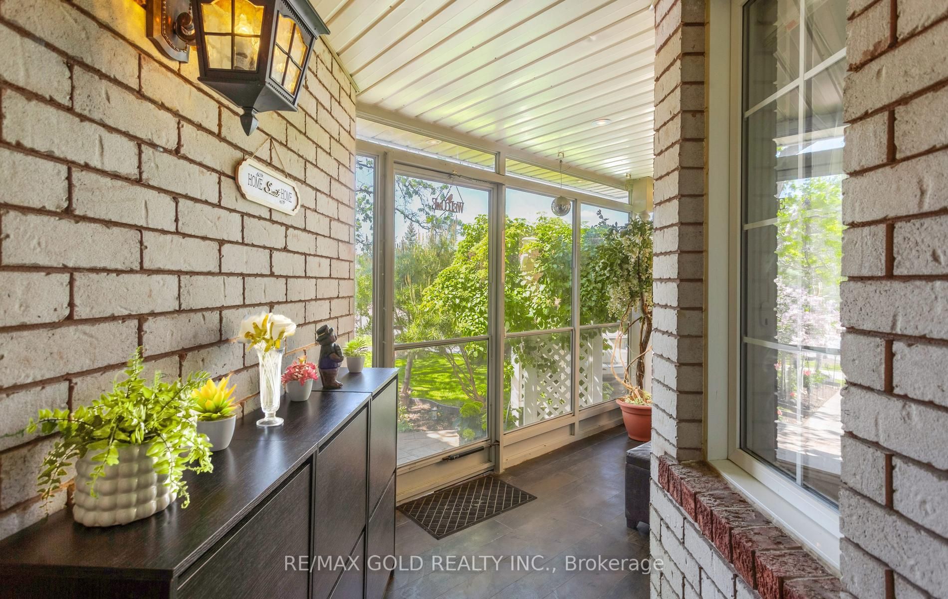 Additional image 3 of 702 Twain Avenue, Mississauga, ON, L5W 1K7