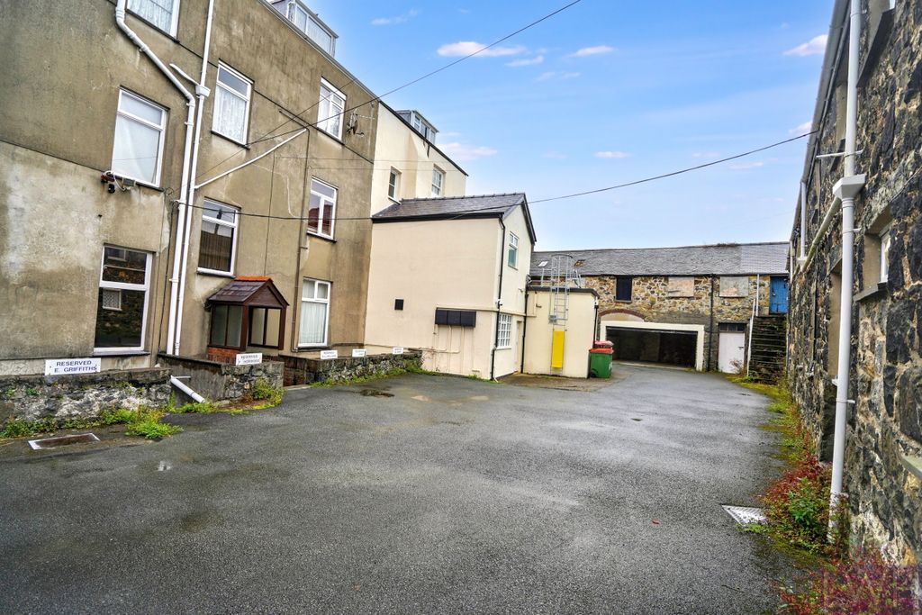 Additional image 2 of 4 bed office for sale36 High Street, Pwllheli LL53