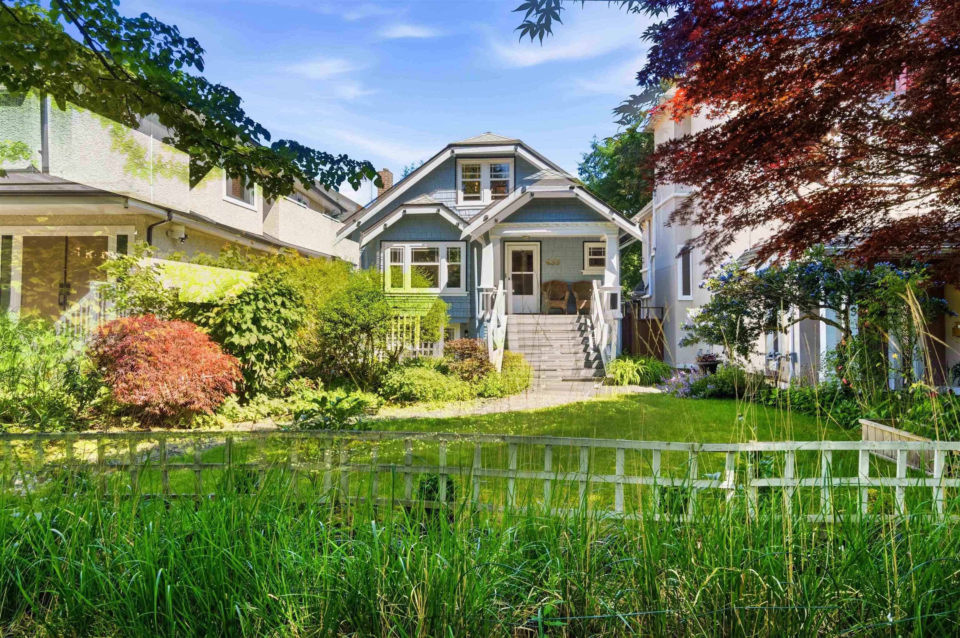 433 18th Avenue W, Vancouver, BC, V5Y 2A9