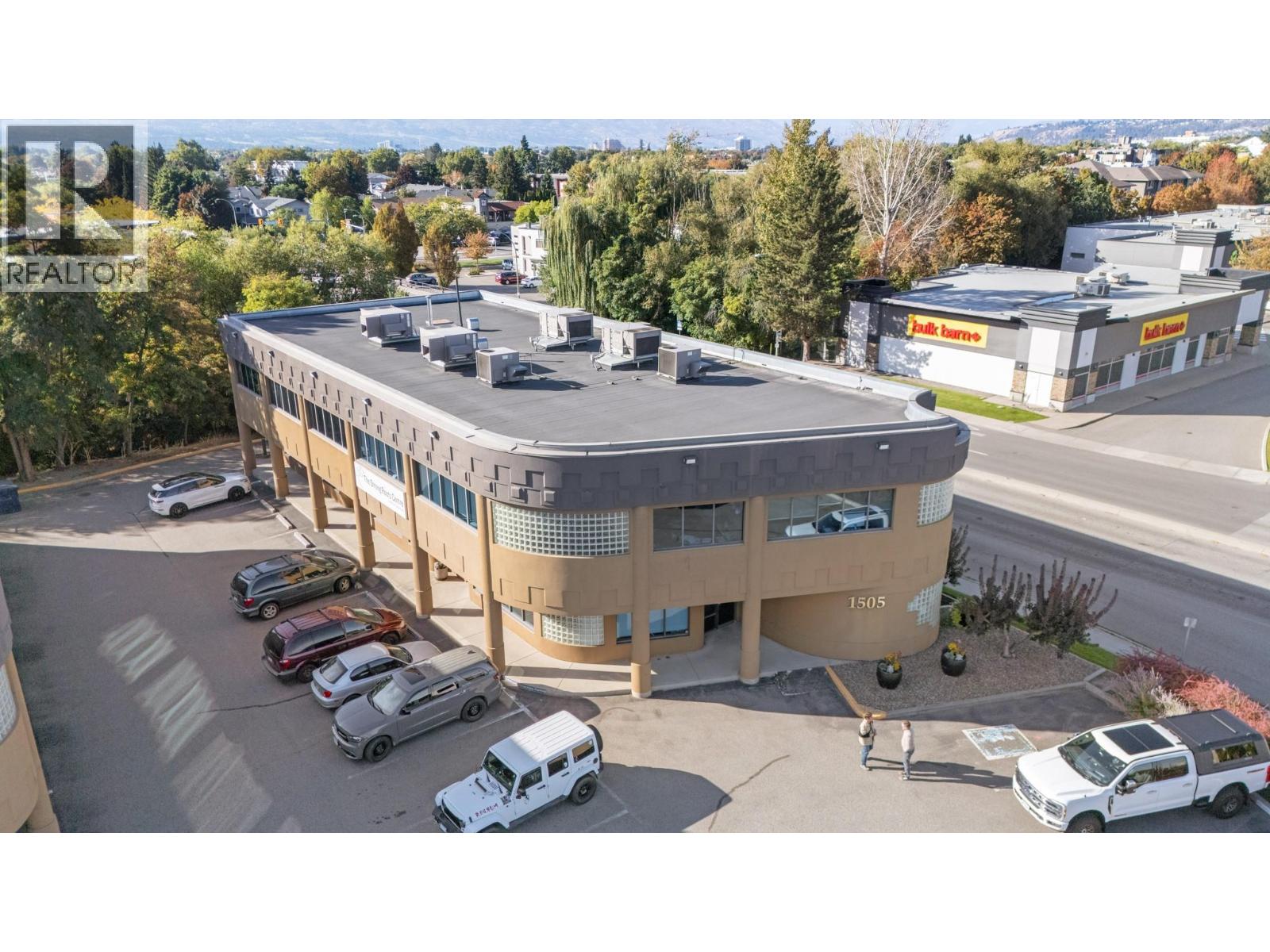 201-1505 Harvey Avenue, Kelowna, BC, V1Y6G1 photo 2