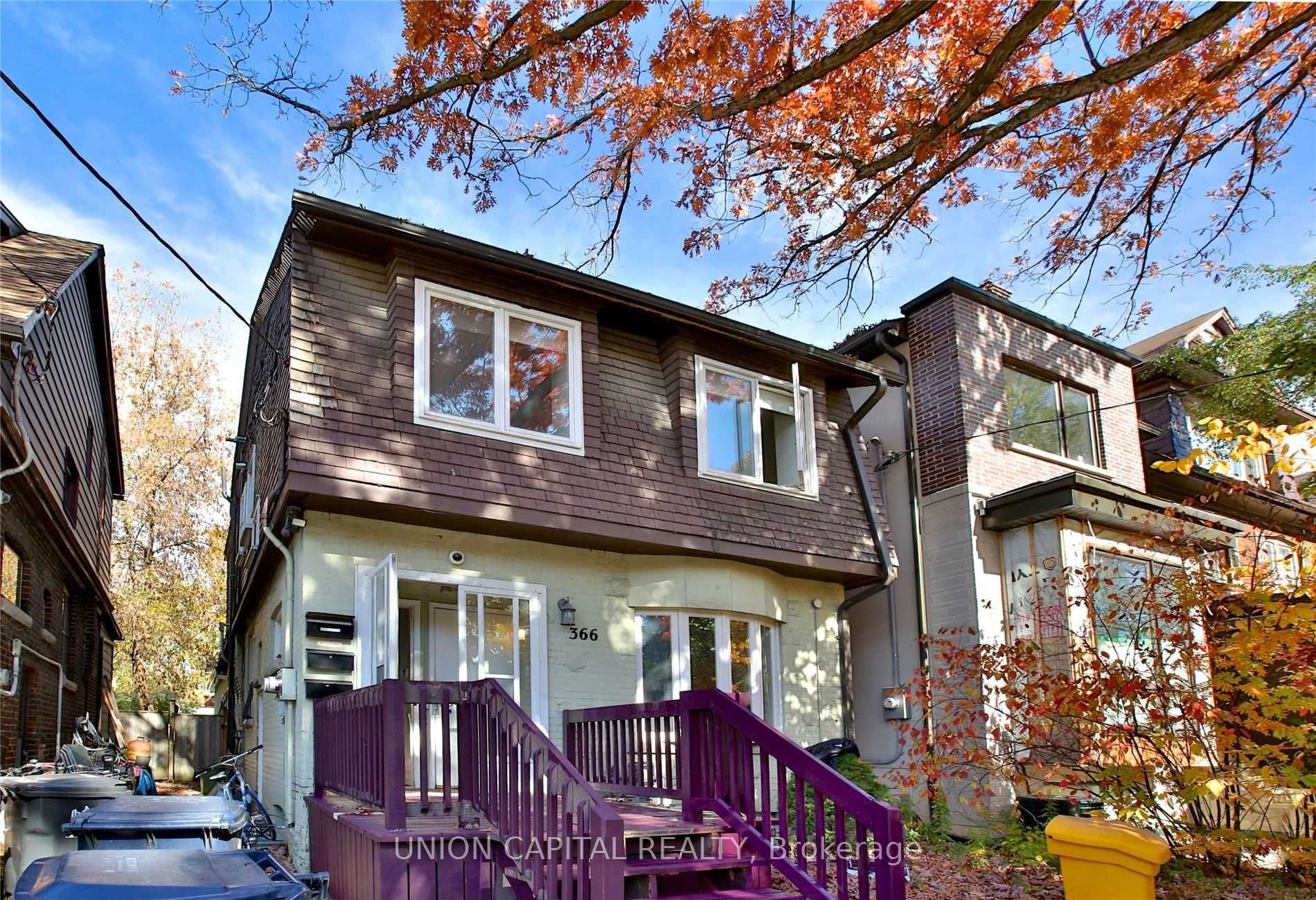 Upper-366 Balliol Street, Toronto, ON, M4S 1E2
