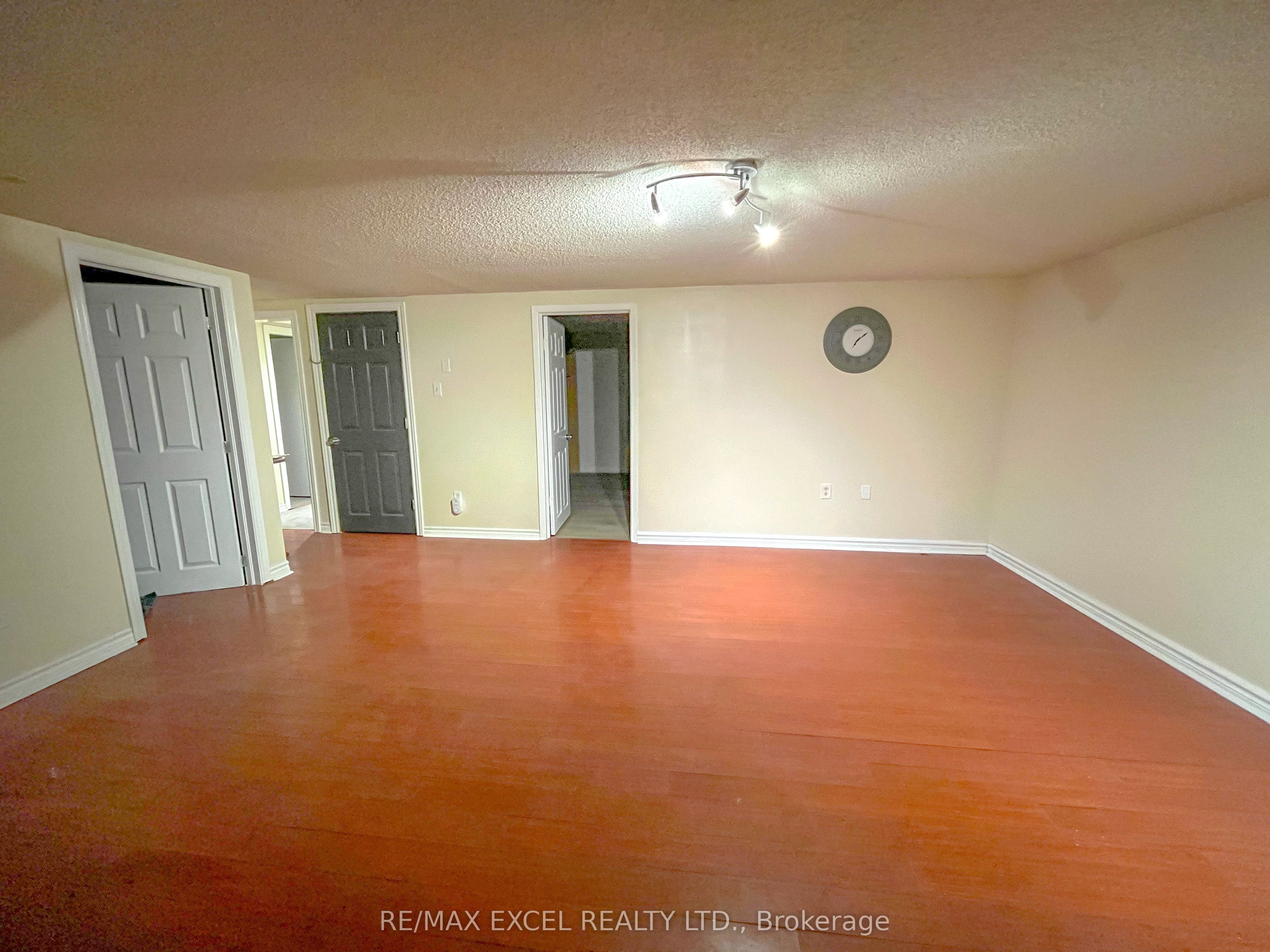 73 Hickling Trail, Barrie, ON, L4M 5S7 photo 2