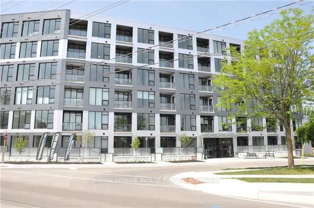 116-690 King Street W, Kitchener, ON, N2G 0B9