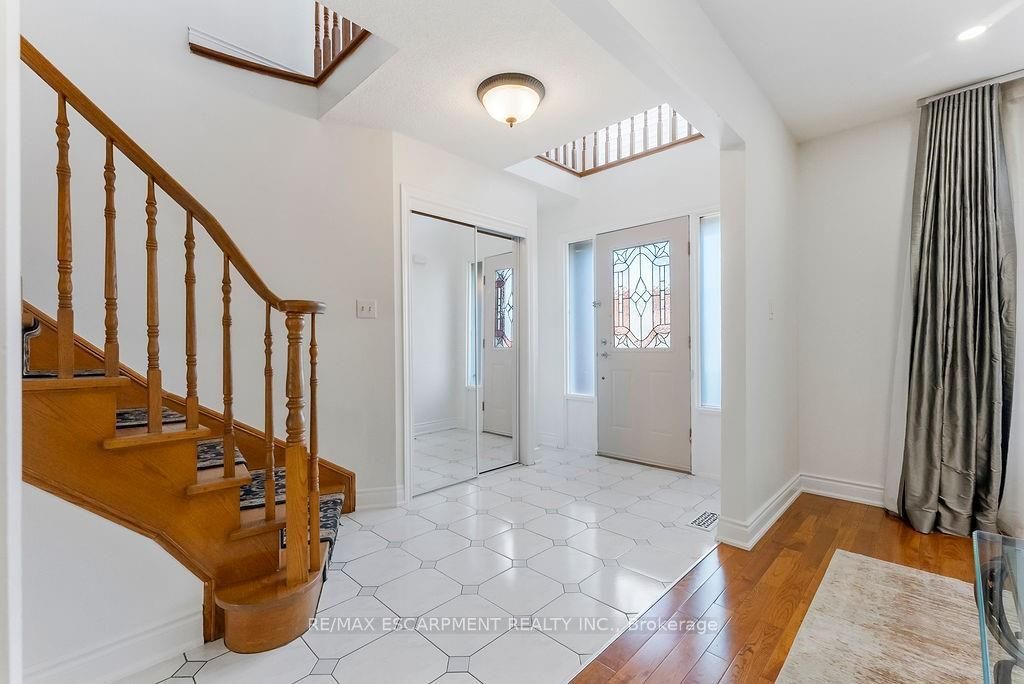 Additional image 4 of 113 Greenshire Drive, Hamilton, ON, L9C 7G5
