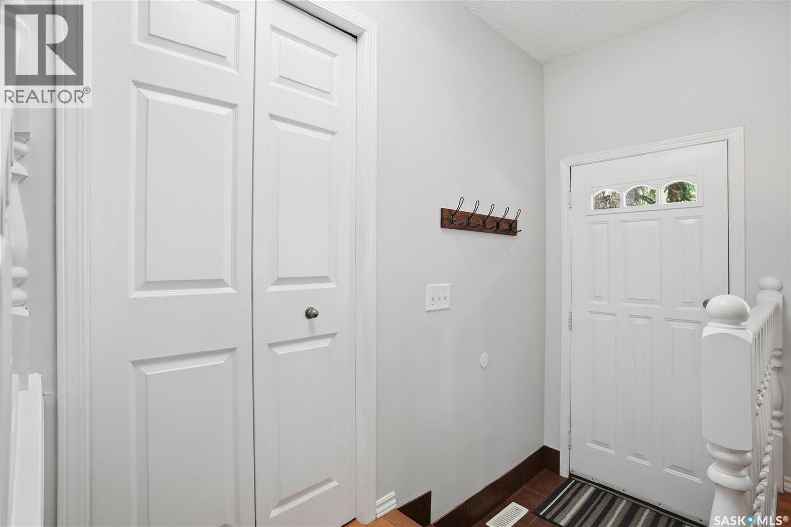 143 Adilman Drive, Saskatoon, SK, S7K7P3 photo 3