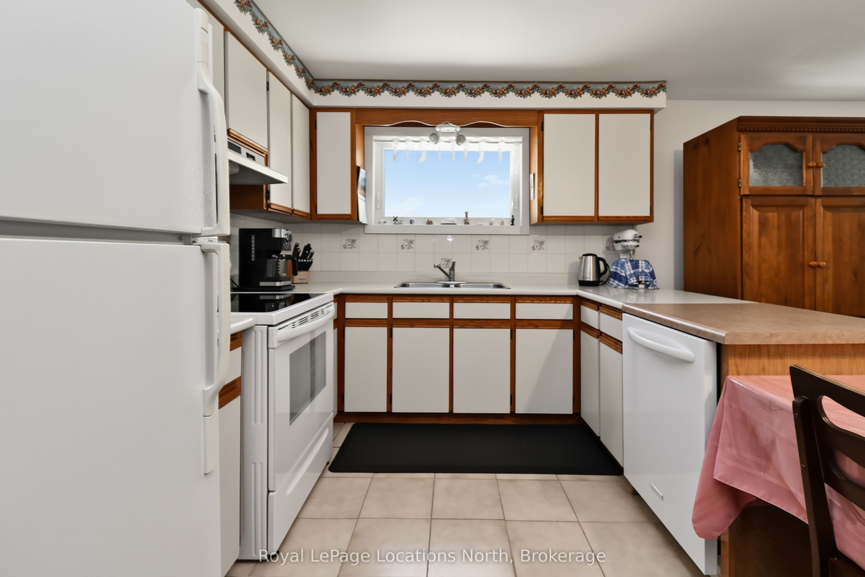 83 Wilhelm Street, Wasaga Beach, ON, L9Z 1R1 photo 5
