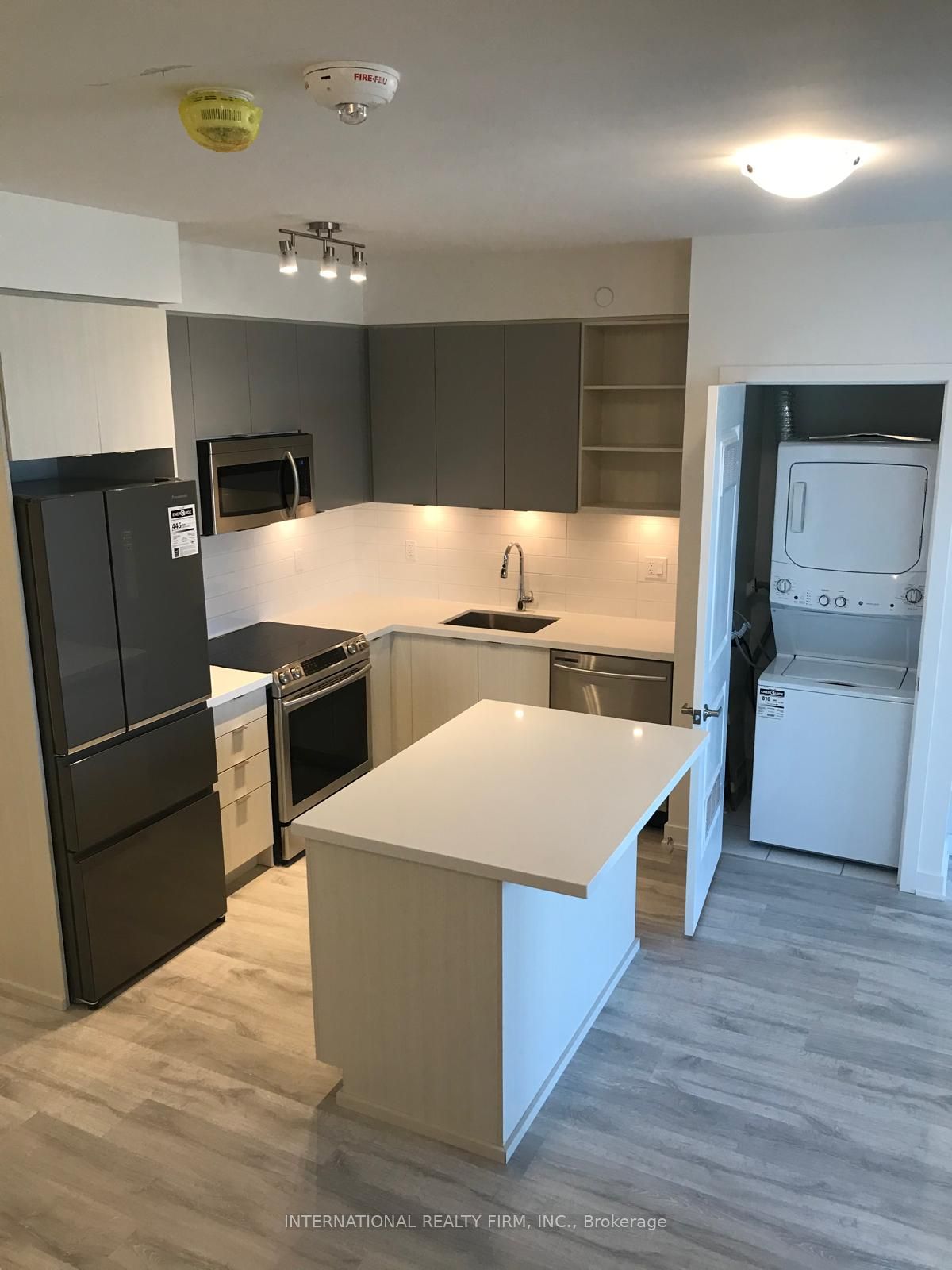 601-4677 Glen Erin Drive, Mississauga, ON, L5M 2E3 photo 5