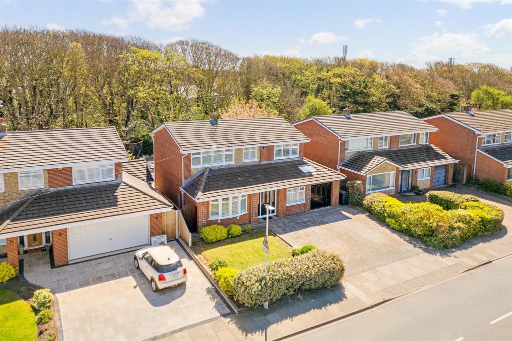 4 bed detached house for saleStapleton Road, Formby, Liverpool L37