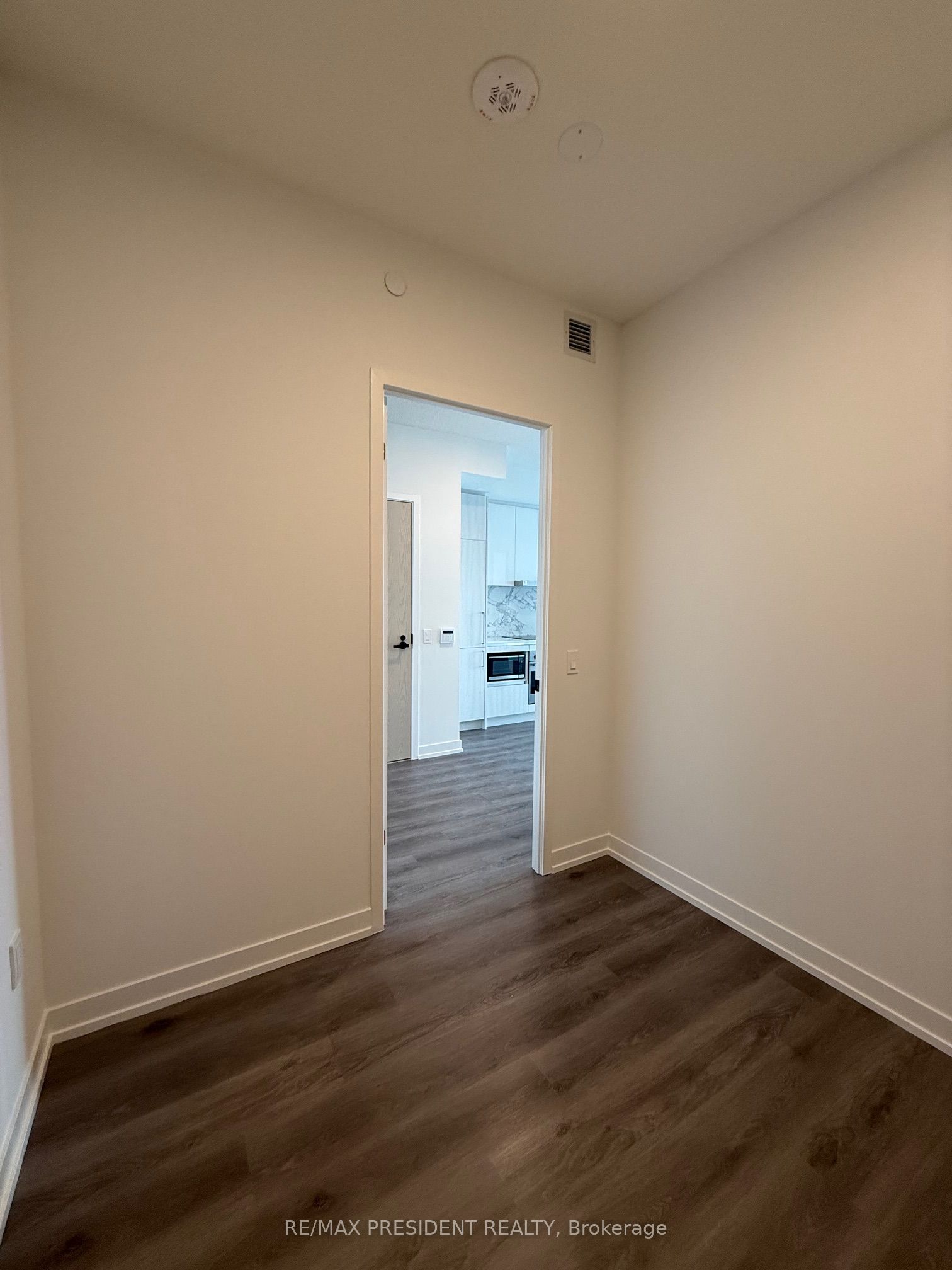 2307-225 Commerce Street, Vaughan, ON, L4K 0R1 photo 4