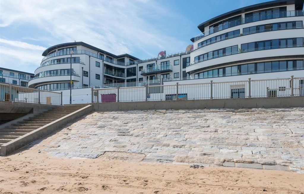 2 bed flat for saleBeach Drive, Ramsgate, Kent CT11