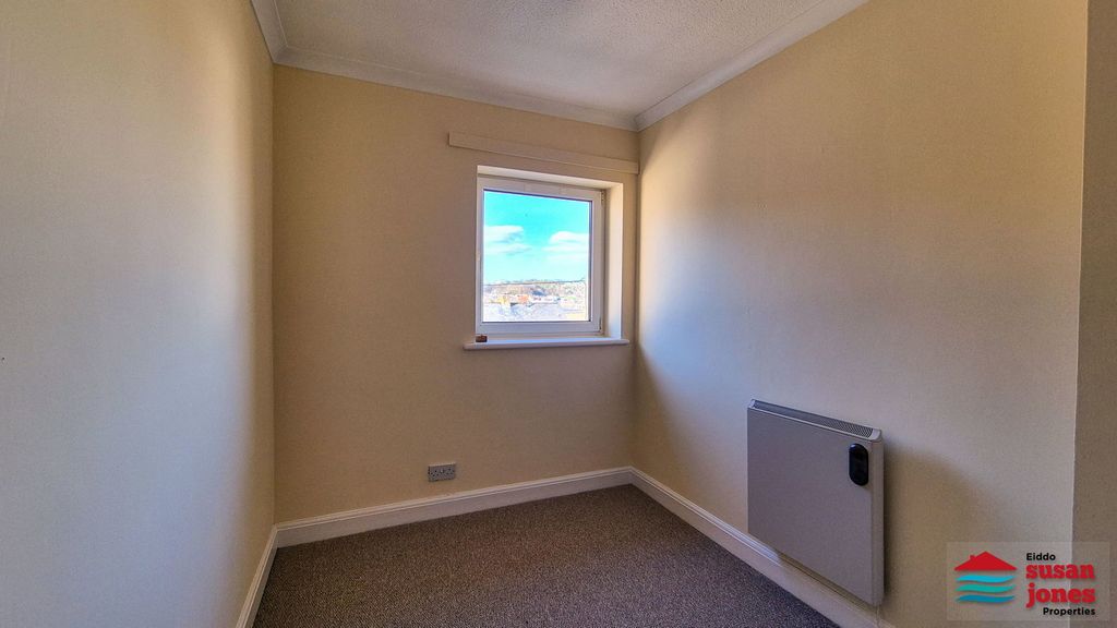 Additional image 18 of 3 bed terraced house for saleSouth Beach, Pwllheli LL53