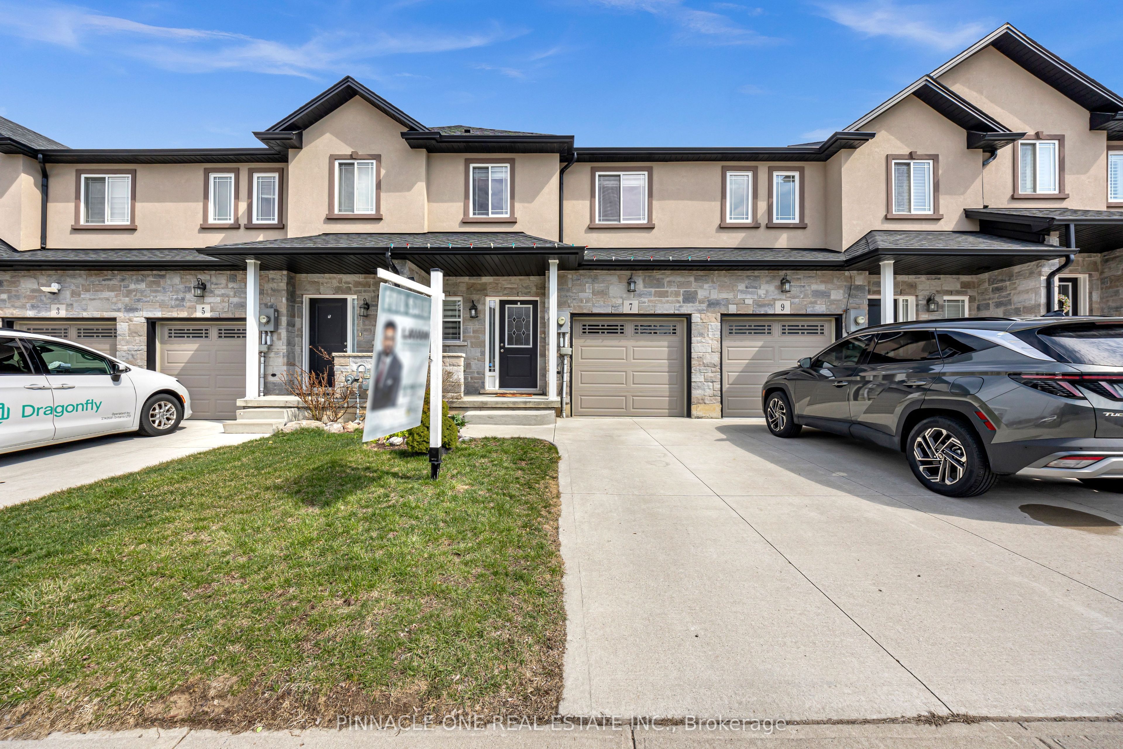7 Mistywood Drive, Hamilton, ON, L8J 2N6