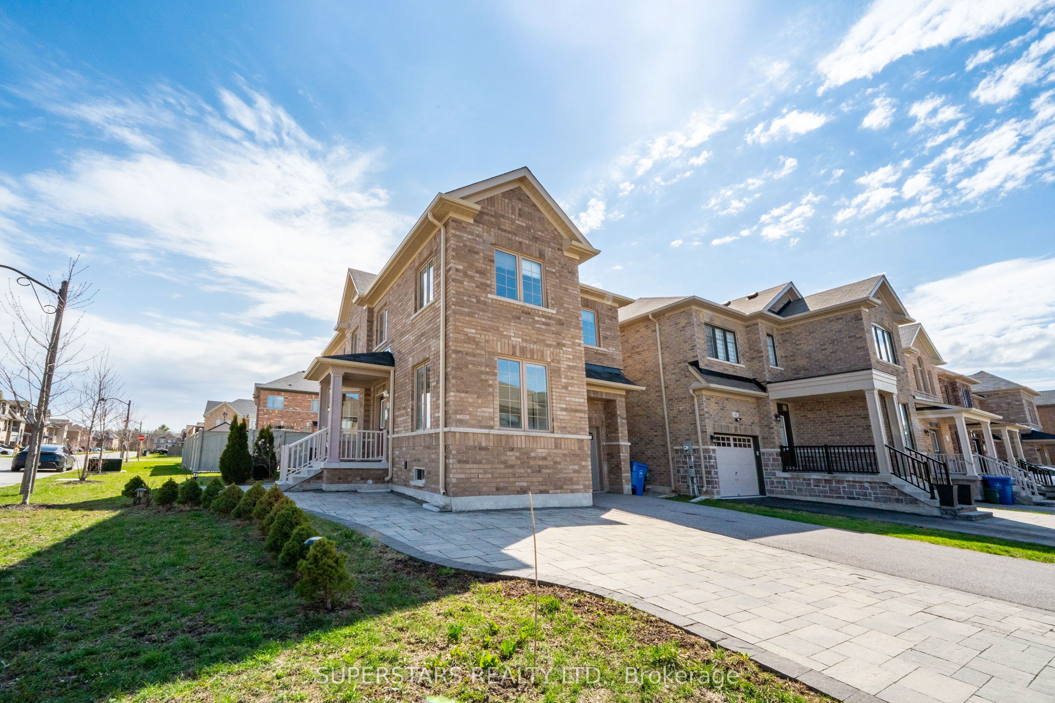 Main and Upp-49 Birkett Way, Whitchurch-stouffville, ON, L4A 4P7 photo 4