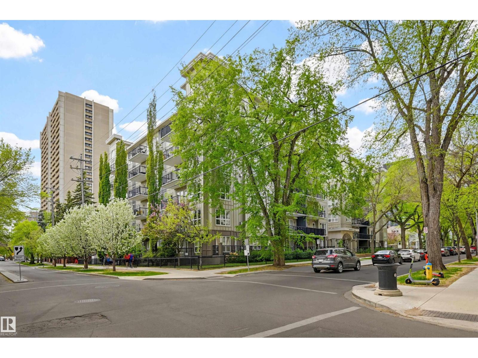 102-11103 84 Avenue NW, Edmonton, AB, T6G2X4