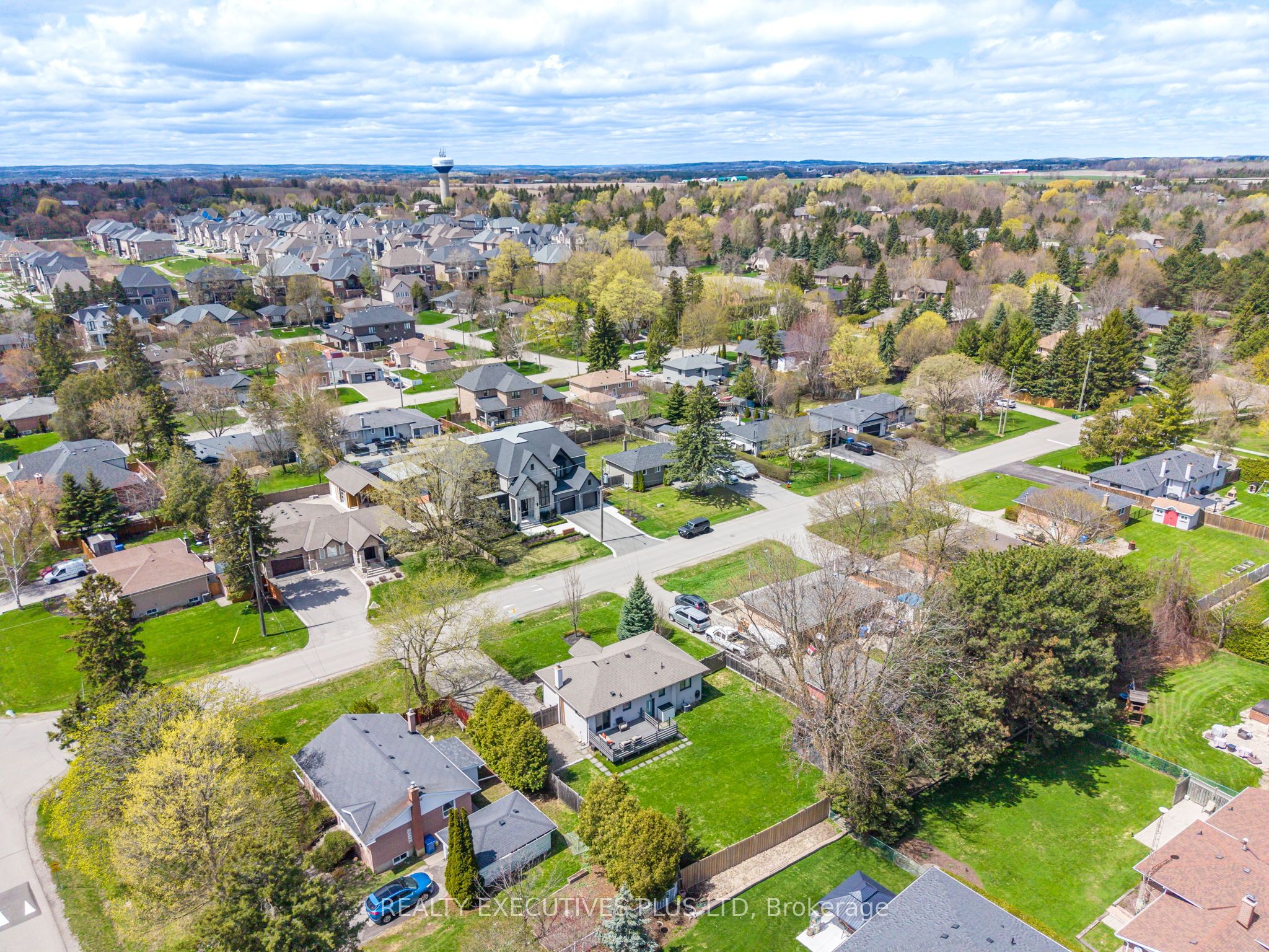 9 Hazelbury Drive, King, ON, L0G 1N0 photo 3