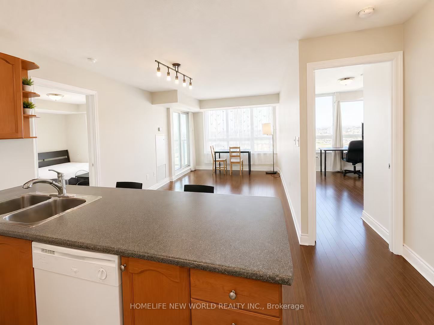 2007-50 Brian Harrison Way, Toronto, ON, M1P 5J4 photo 3