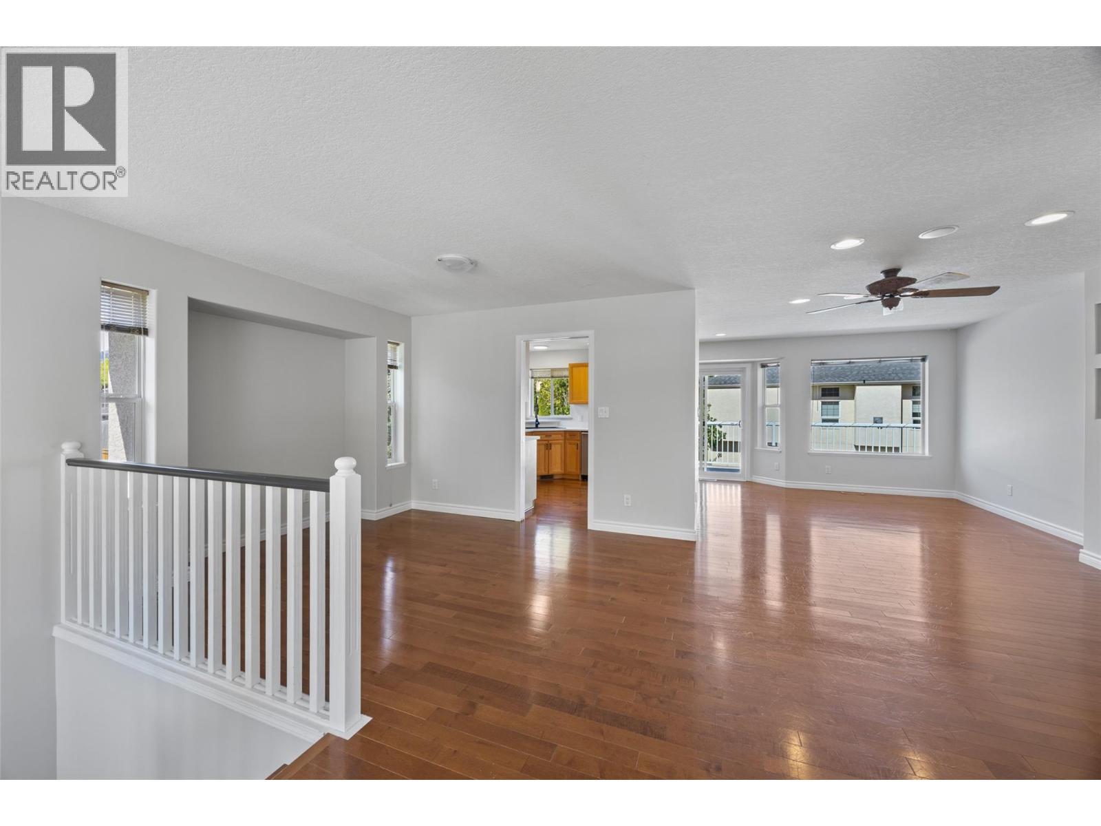 3702 Overlander Drive, Kamloops, BC, V2B8M4 photo 3