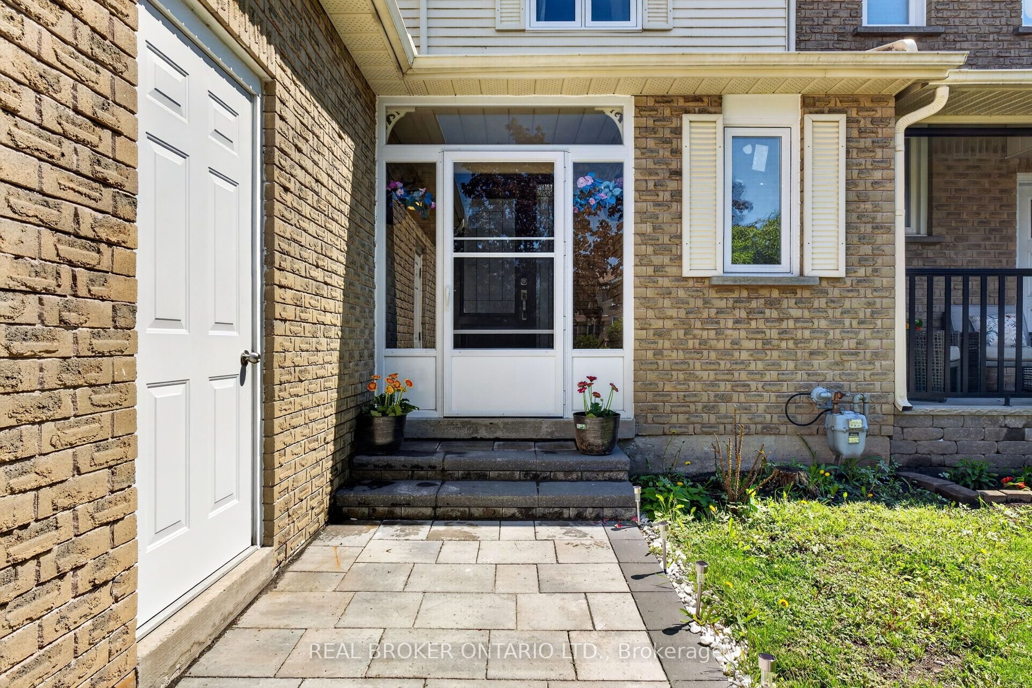 1523 Bentley Lane, Pickering, ON, L1X 2M6 photo 4