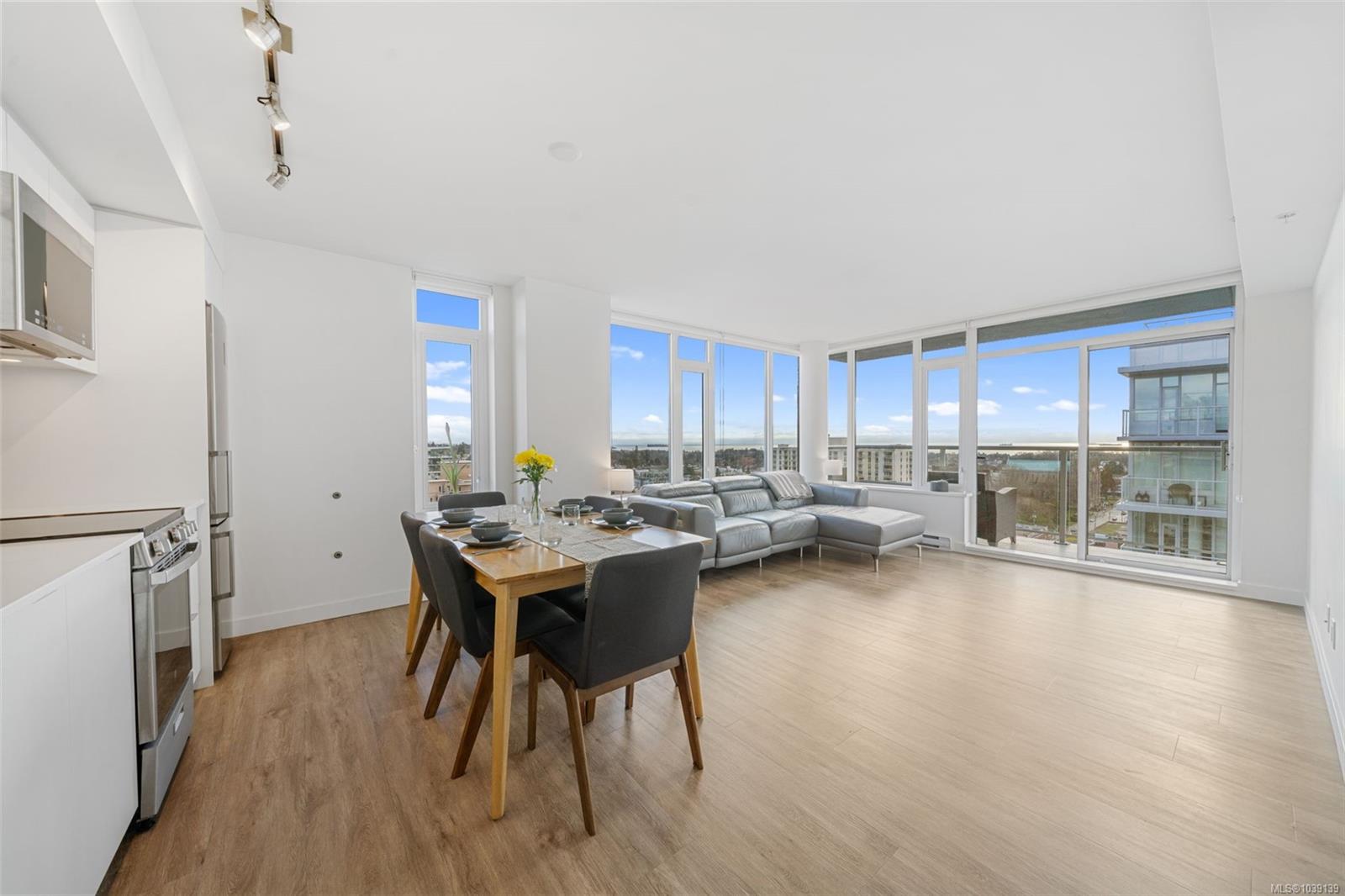 #2002-845 Johnson Street, Victoria, BC, V8W 0G3