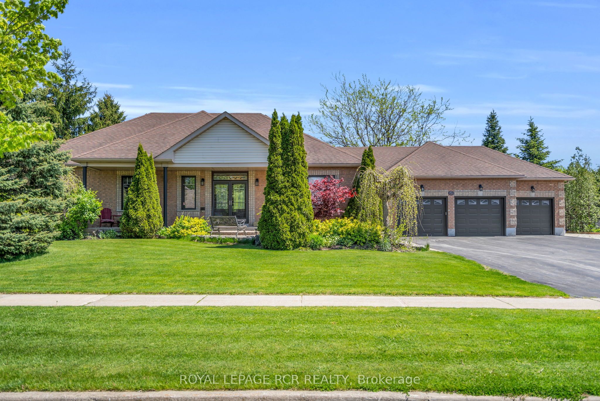 5 Massari Street, Caledon, ON, L7K 0B6 photo 2