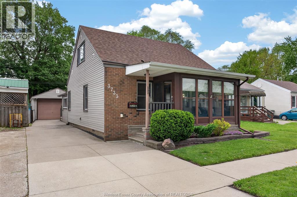 3733 Vaughan Street, Windsor, ON, N9C1Z6