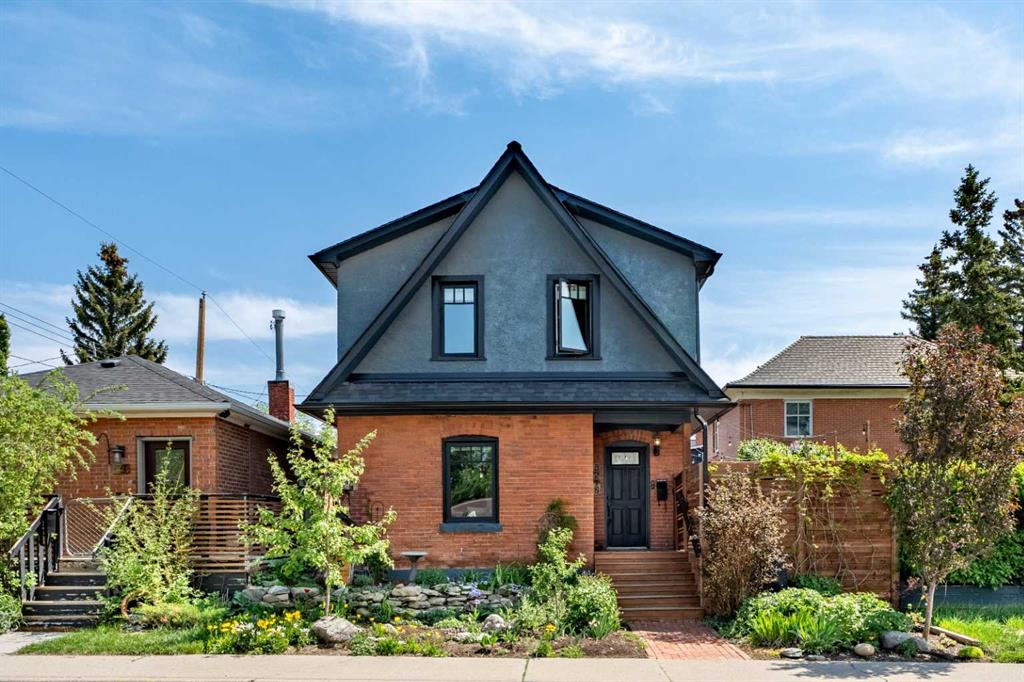 3216 17 Street SW, Calgary, AB, T2T 4N8