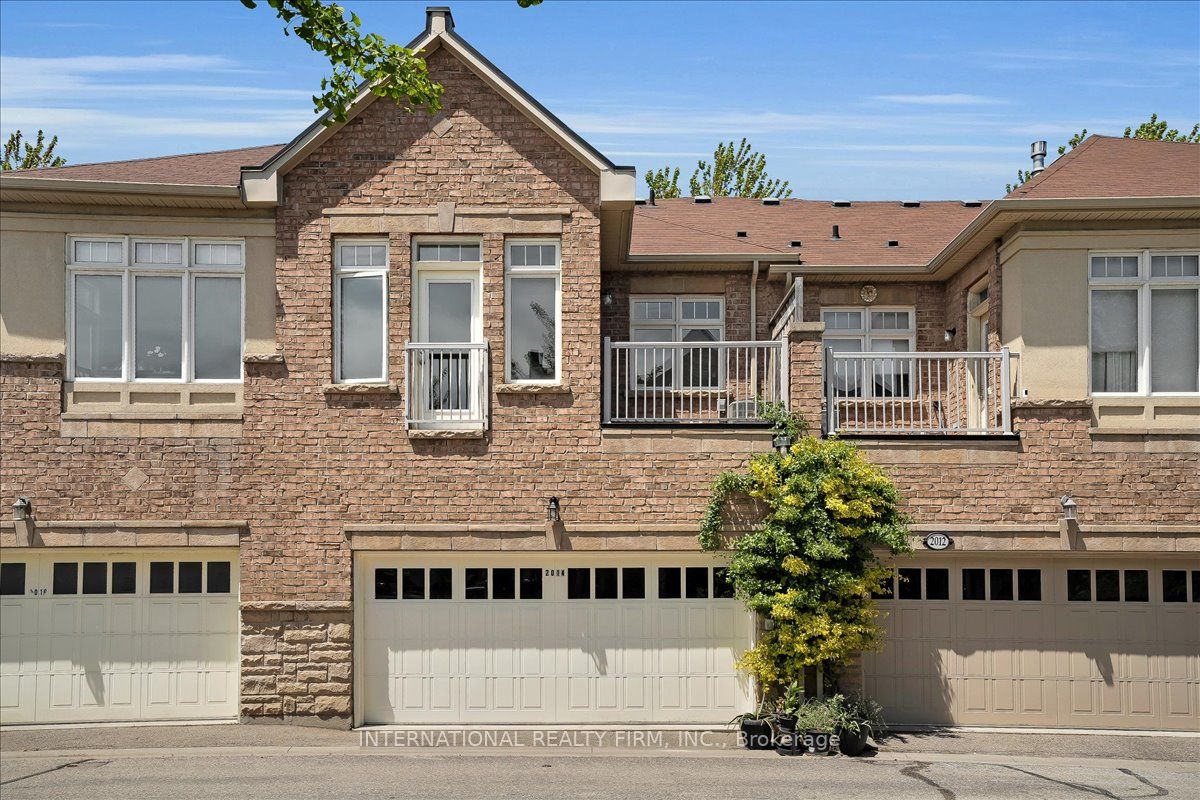 2014 Lakeshore Road W, Mississauga, ON, L5J 1J8
