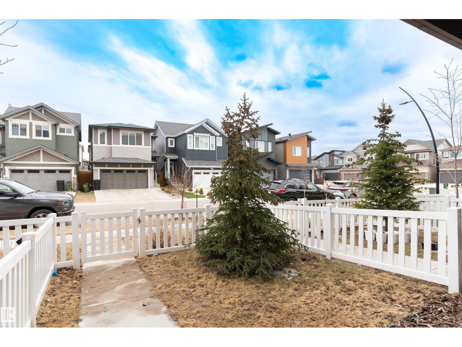 19615 28 Avenue NW, Edmonton, AB, T6M0X2