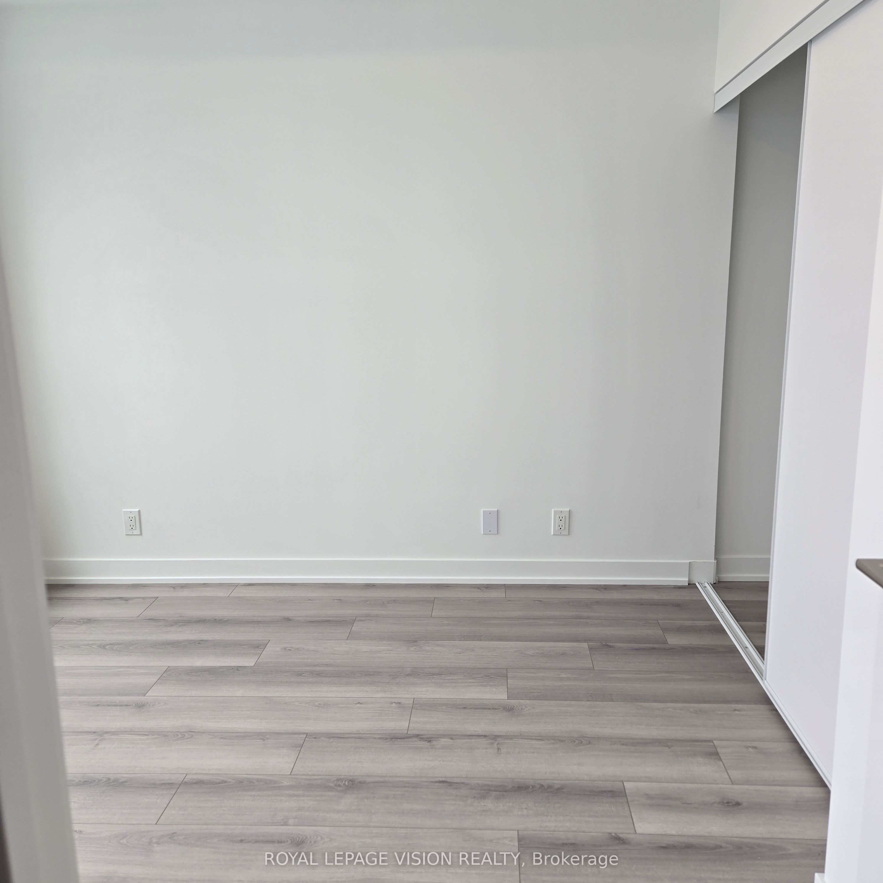 401-20 Deans Drive, Toronto, ON, M1L 0J7 photo 4