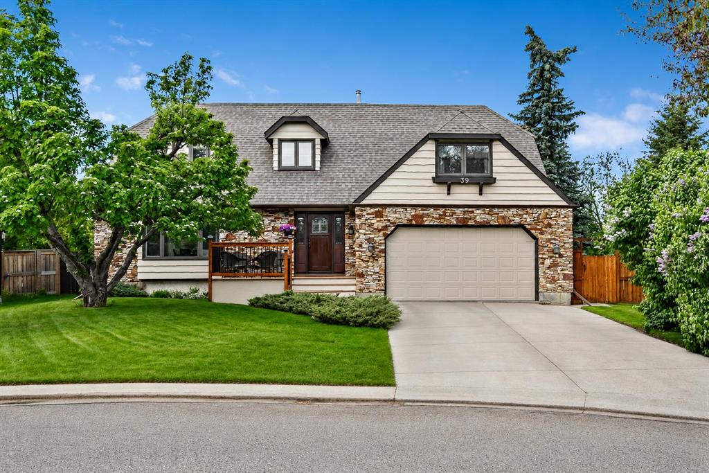39 Canova Close SW, Calgary, AB, T2W 3P7