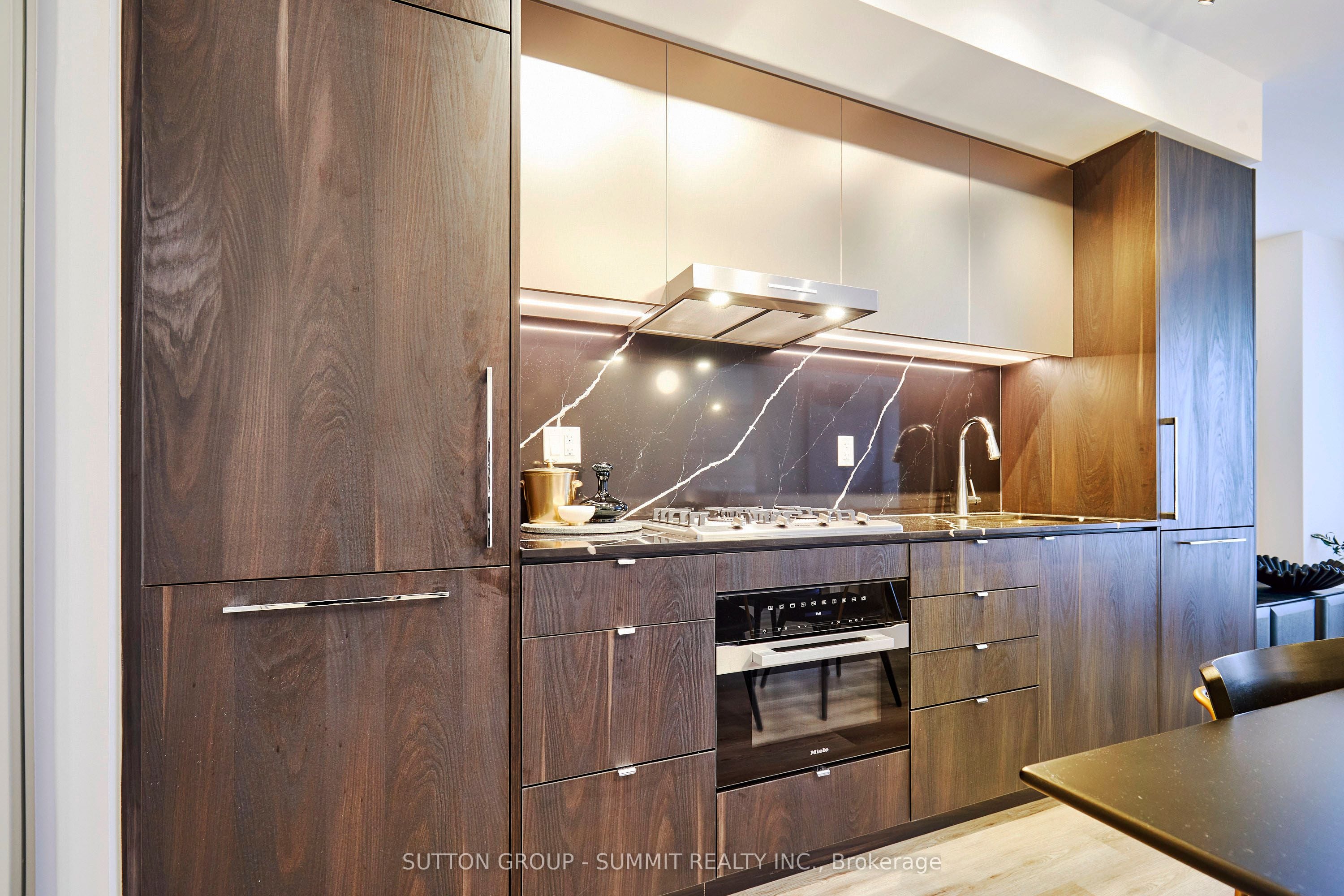 2501-771 Yonge Street, Toronto, ON, M4W 0B8 photo 2