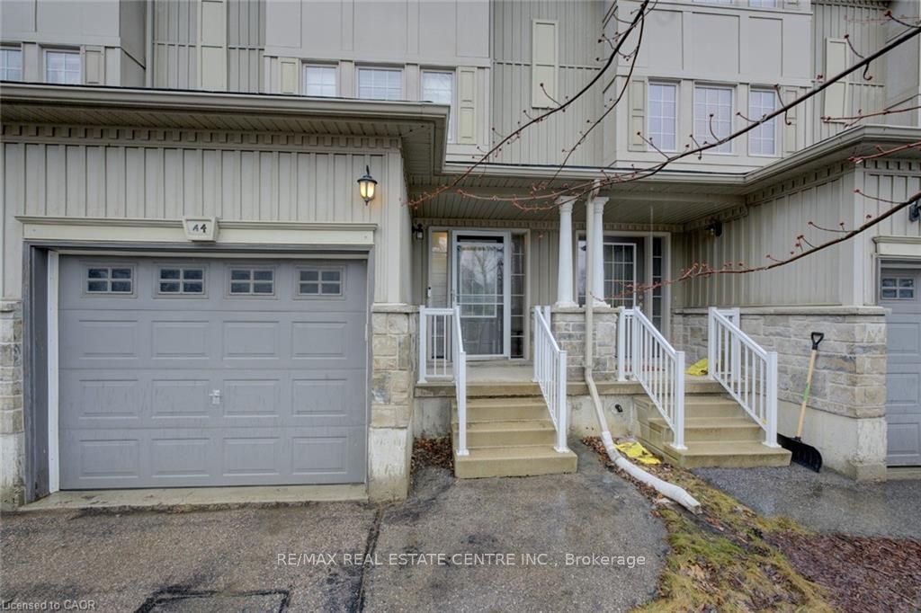 A4-20 David Bergey Drive, Kitchener, ON, N2E 0B1 photo 2