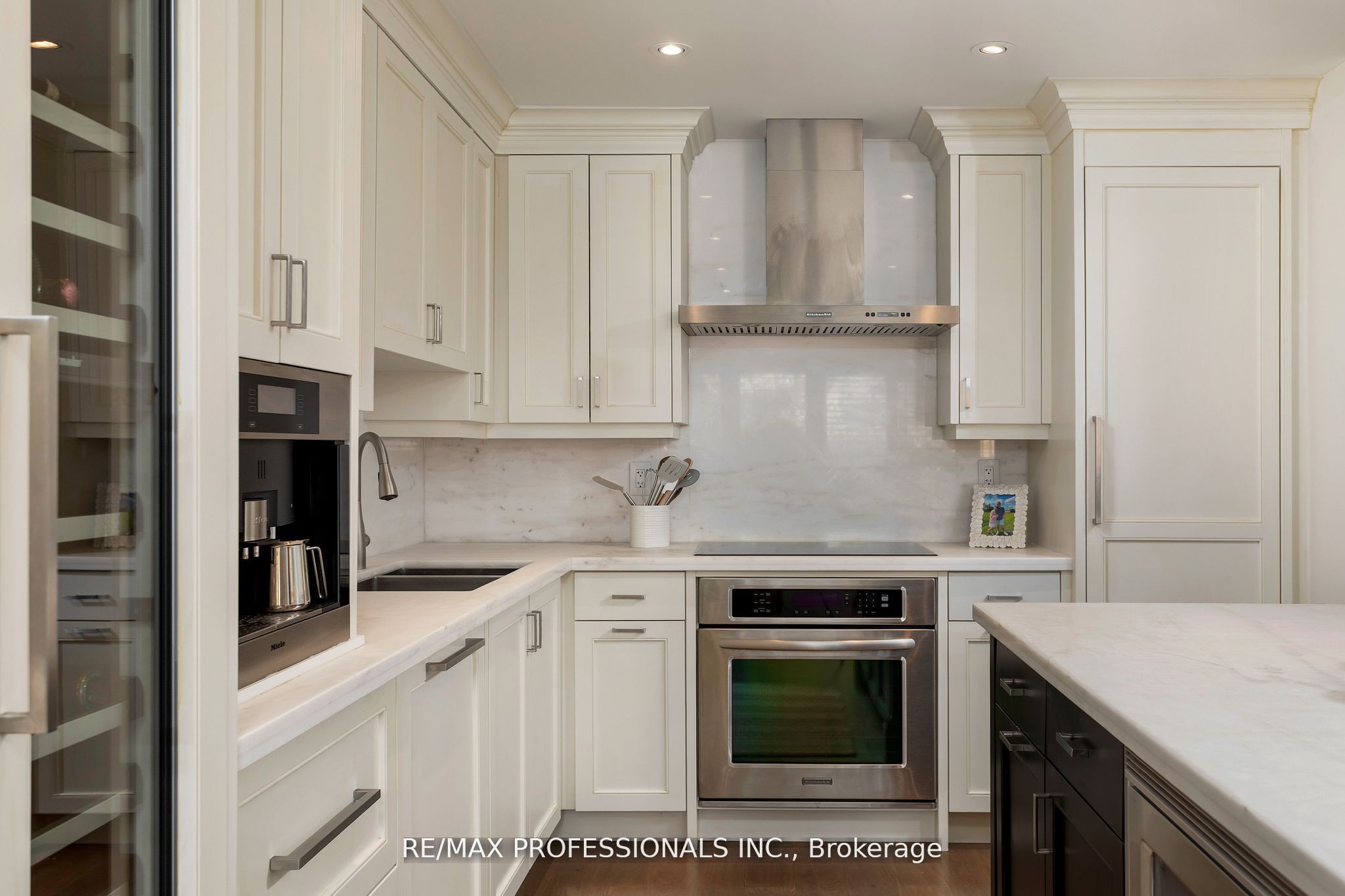 Additional image 5 of 304-71 Old Mill Road, Toronto, ON, M8X 1G9