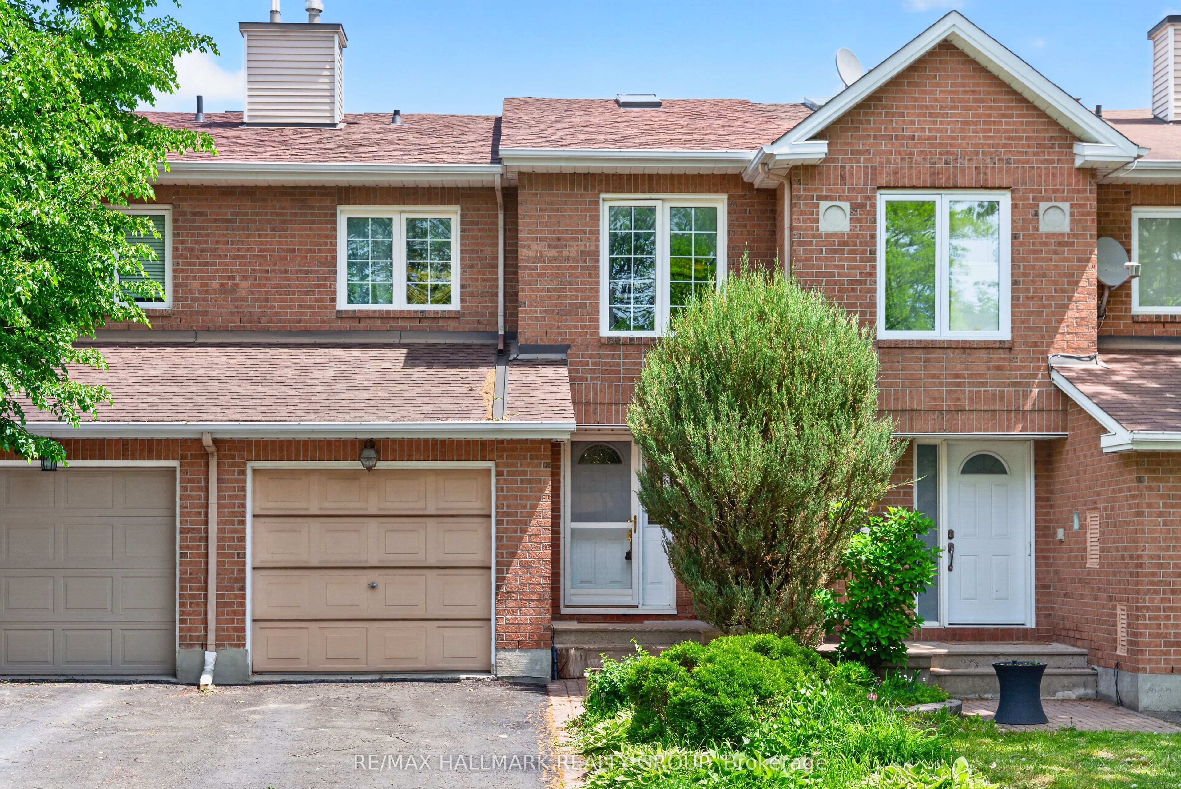 97 Flanders Street, Ottawa, ON, K2J 3K2