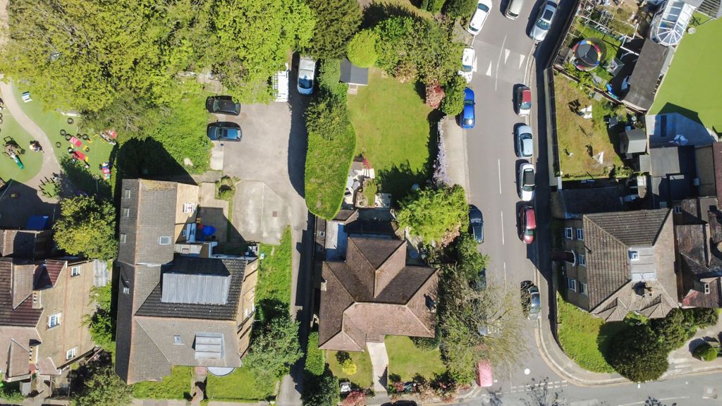 Additional image 3 of 4 bed detached house for saleCastle View Road, Strood, Rochester ME2