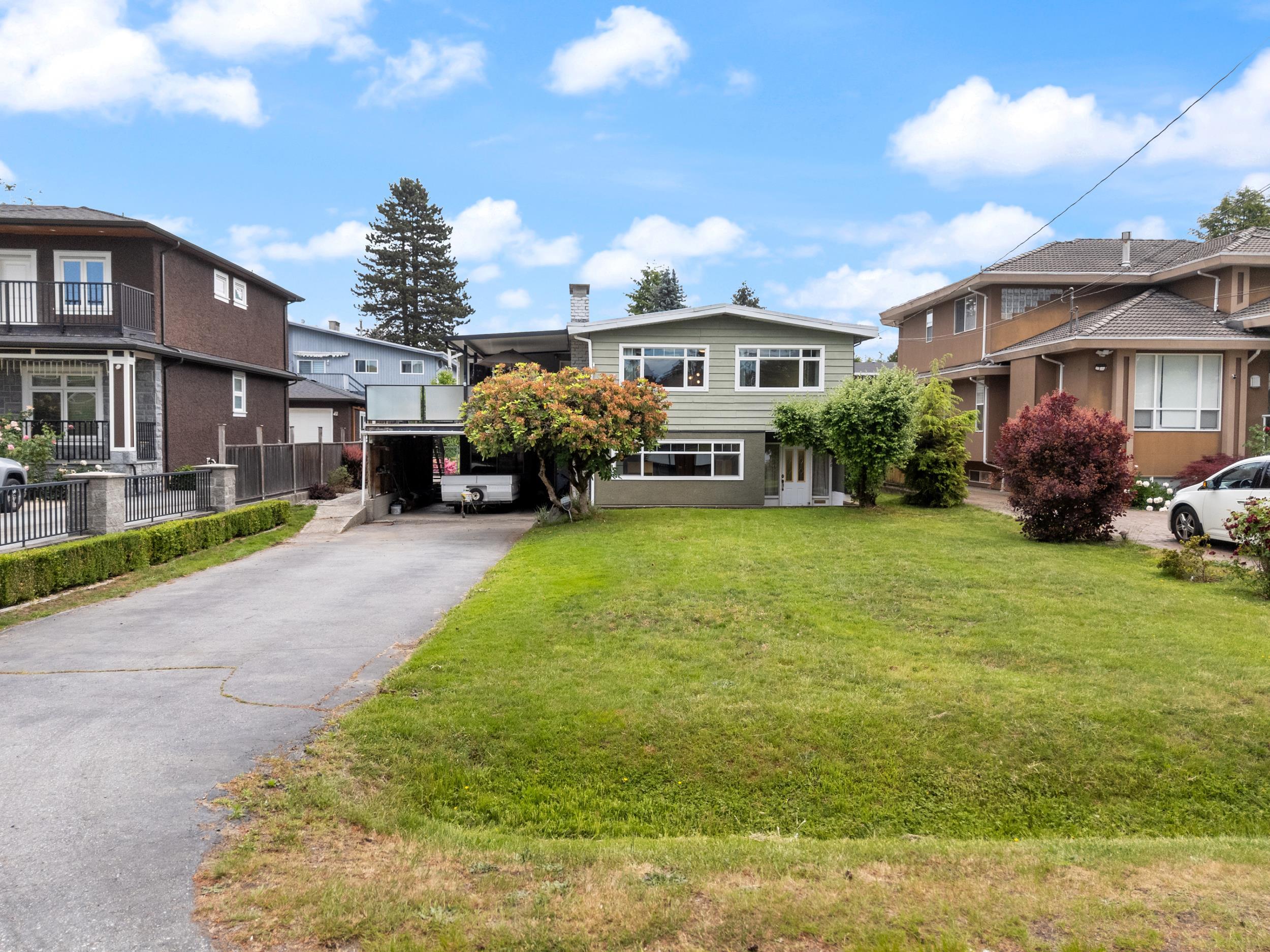 1530 Sherlock Avenue, Burnaby, BC, V5A 2M8