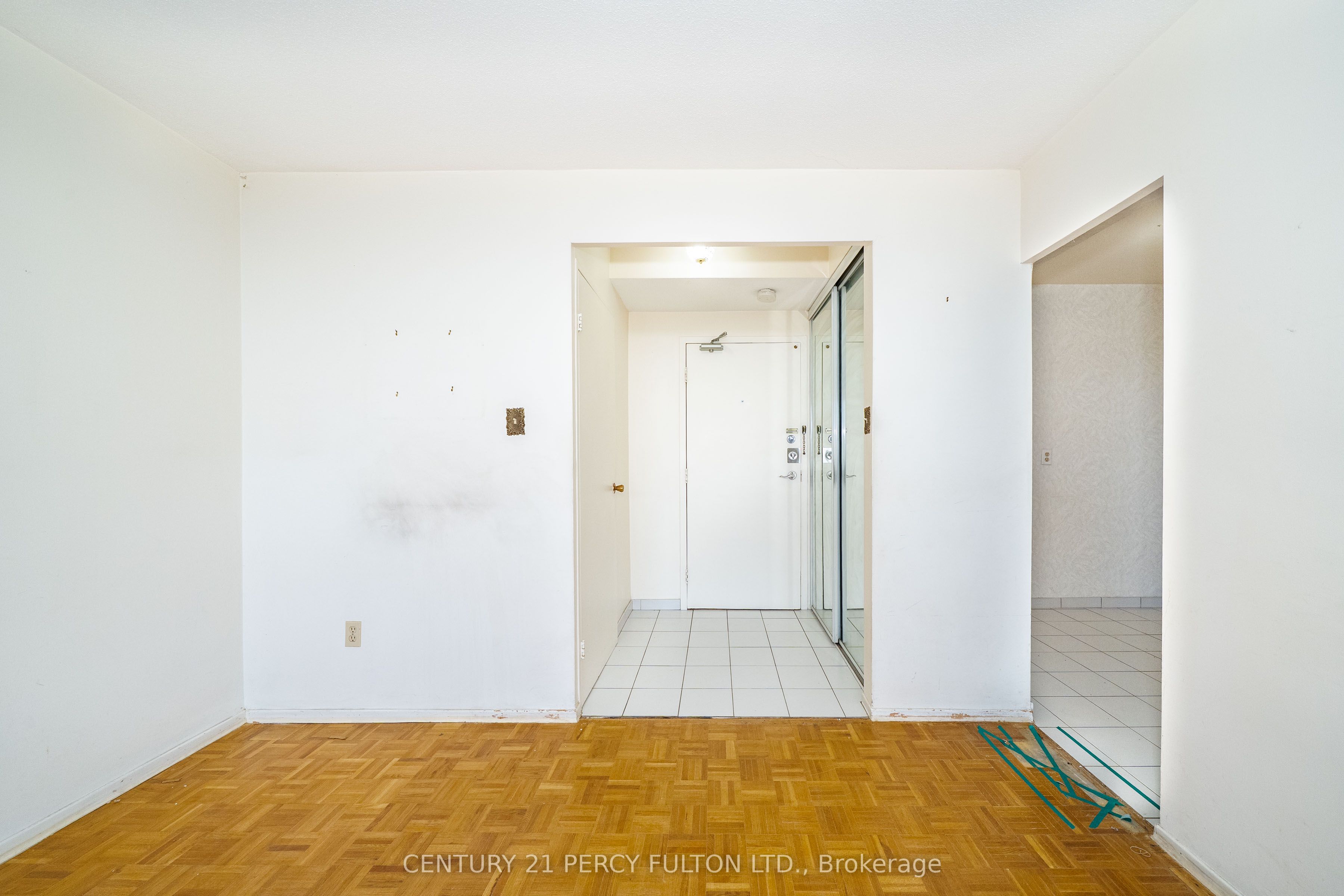 Additional image 4 of 1002-155 Marlee Avenue, Toronto, ON, M6B 4B5