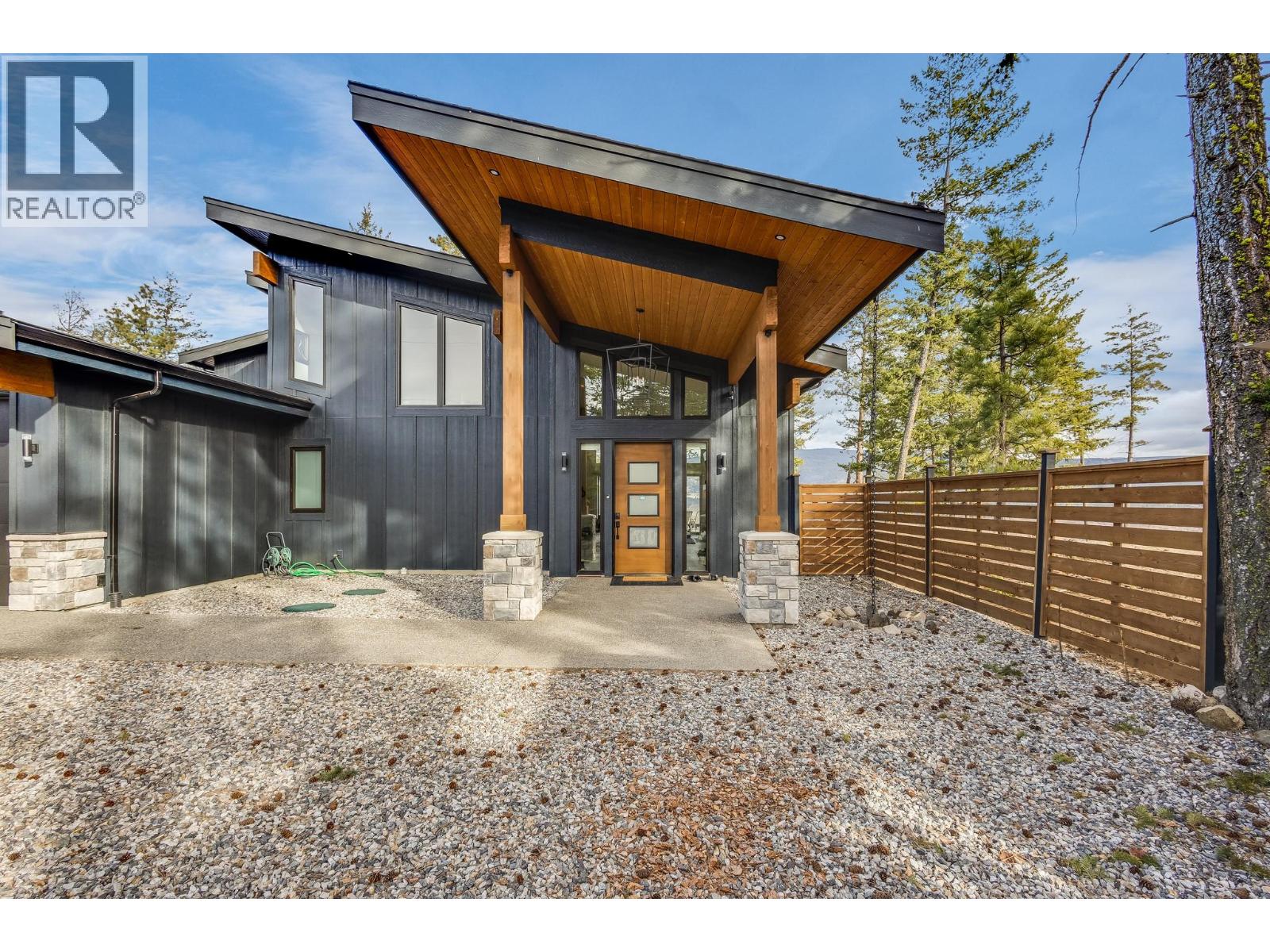 Additional image 4 of 7235 Dunwaters Road, Kelowna, BC, V1Z3W4