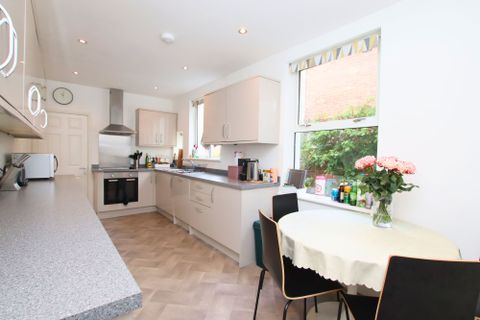 South Lawn Terrace, Exeter EX1