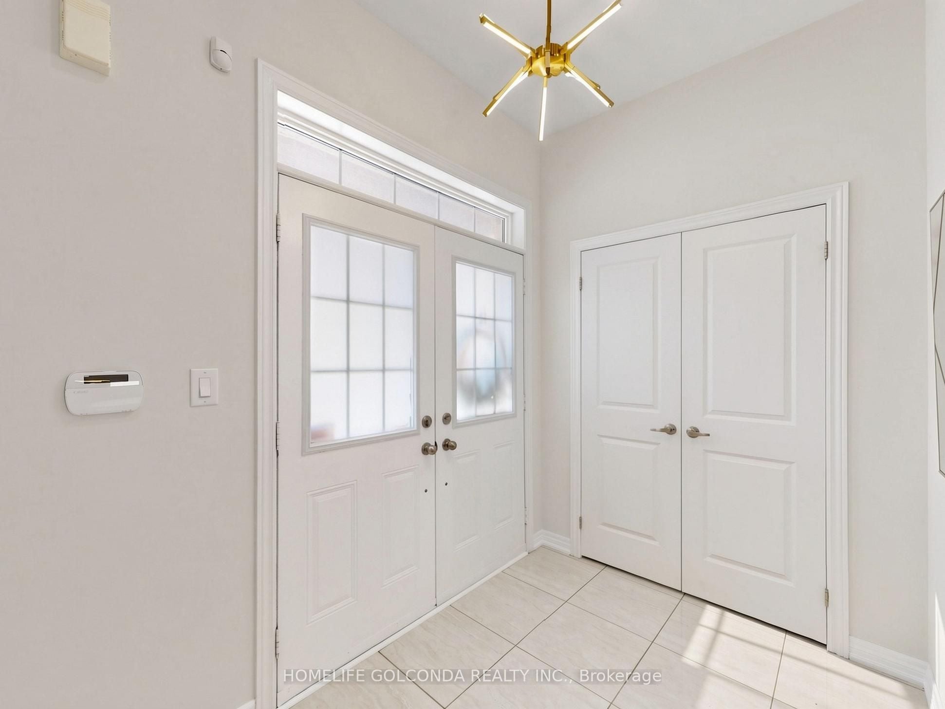Additional image 3 of 31 Bolsby Court, Aurora, ON, L4G 1B7