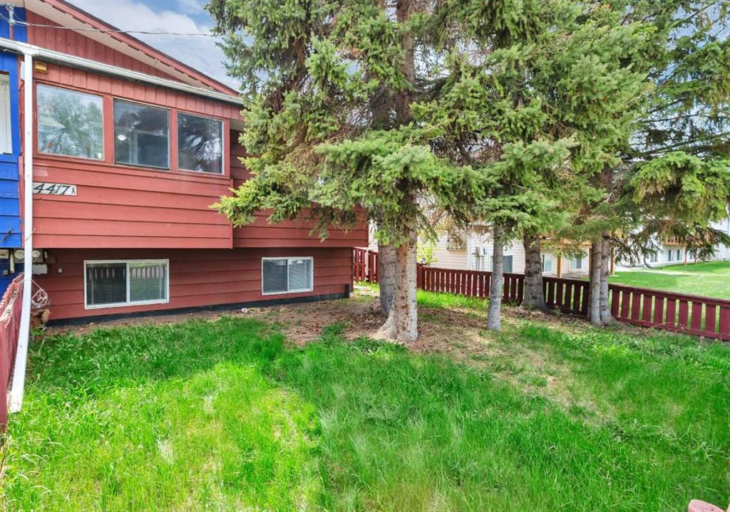 4417A 47a Avenue , Sylvan Lake, AB, T4S 1N4