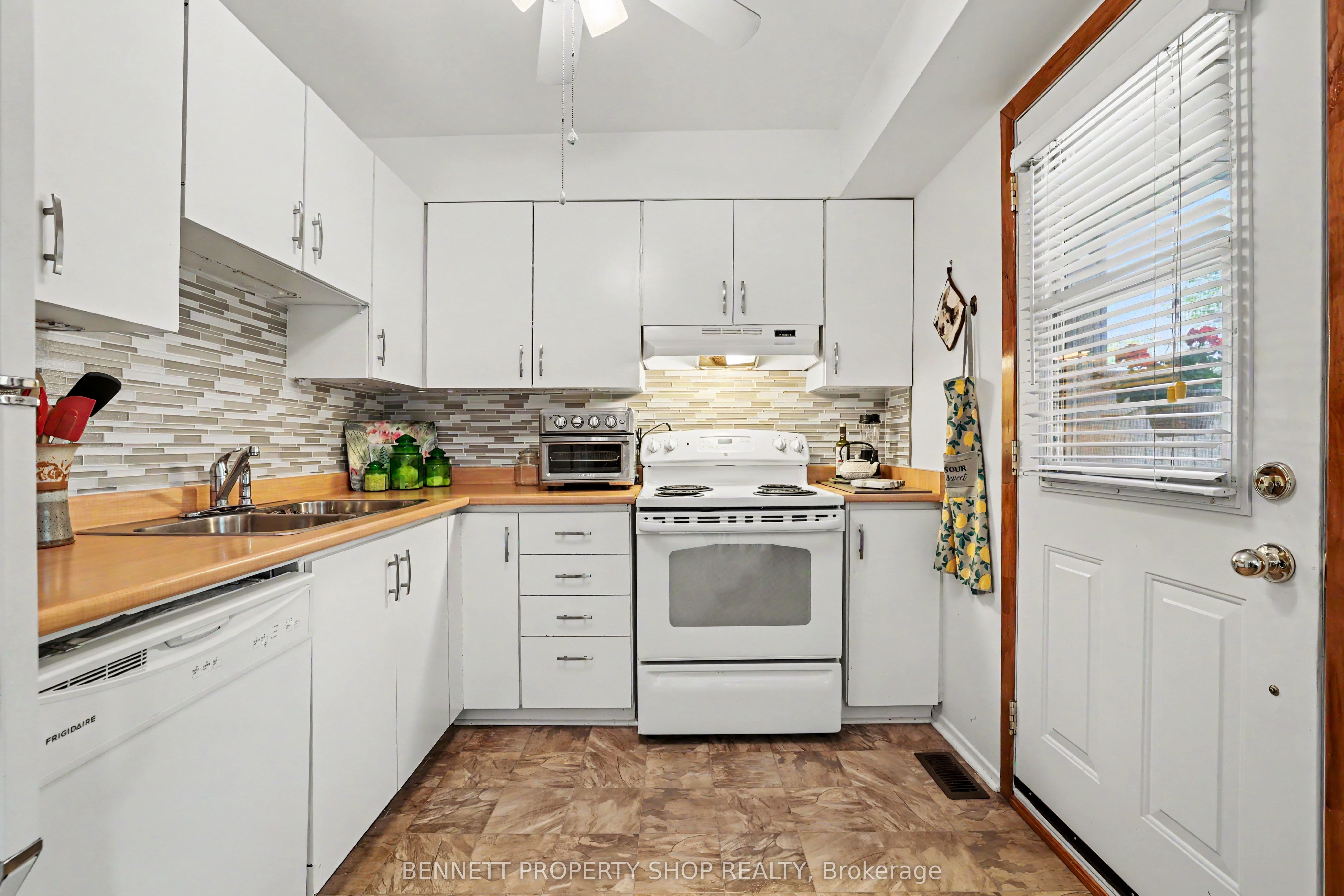 Additional image 6 of 61-3205 Uplands Drive, Ottawa, ON, K1V 9T4
