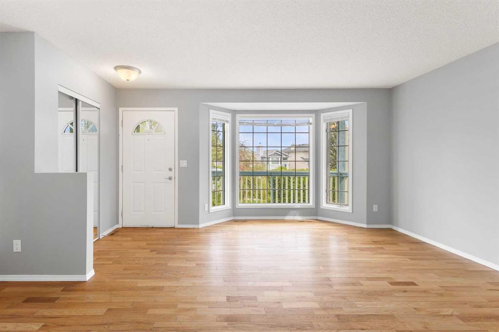 256 Covington Place NE, Calgary, AB, T3K 4A7 photo 3