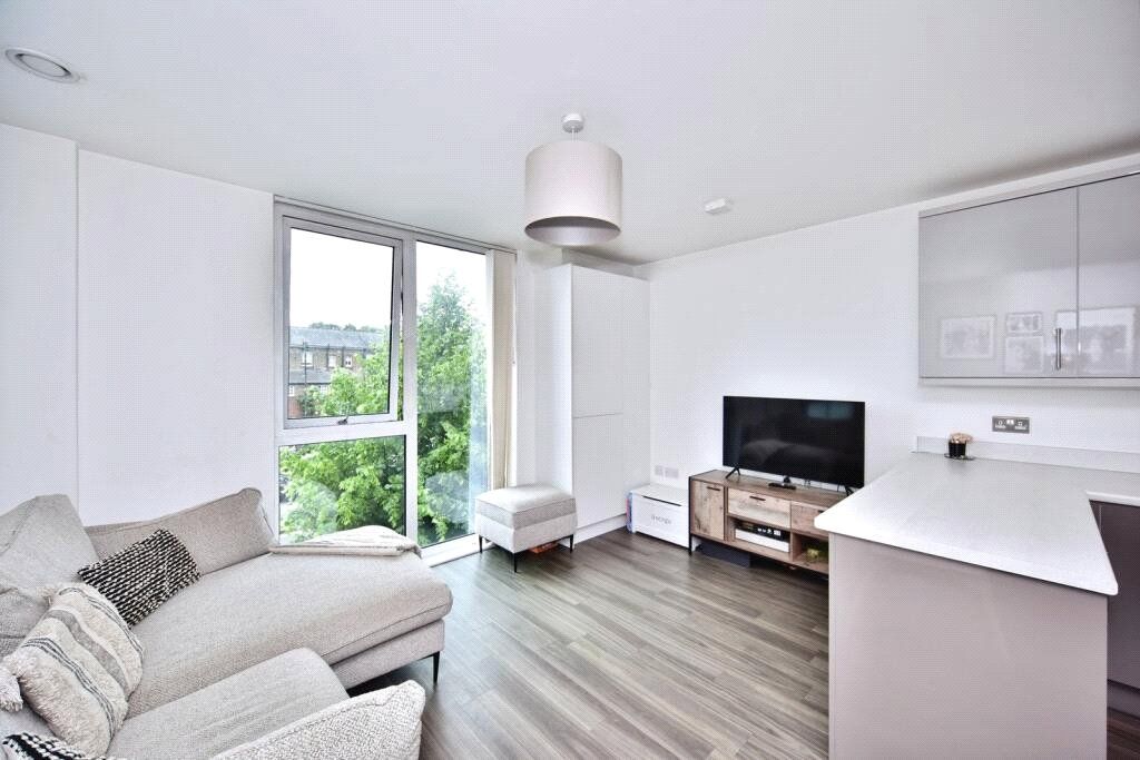 Additional image 7 of 2 bed flat for saleCorporation Street, Rochester, Kent ME1