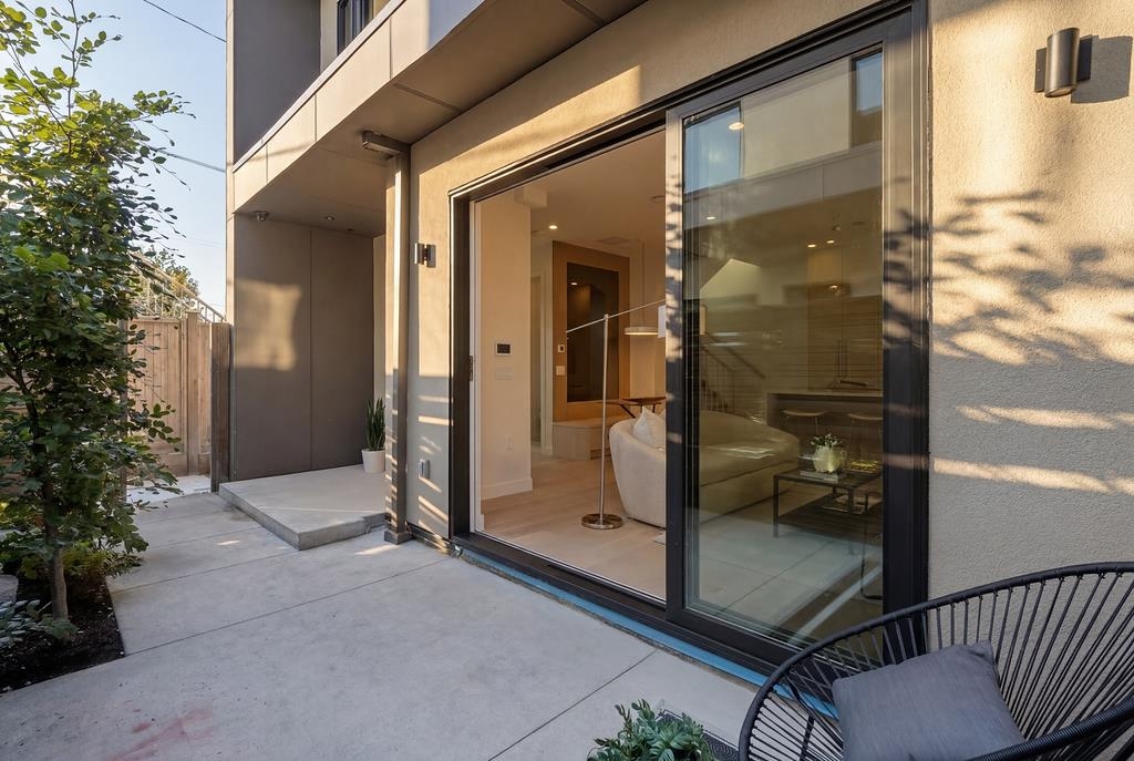 Additional image 4 of 366 23rd Avenue E, Vancouver, BC, V5V 1X5