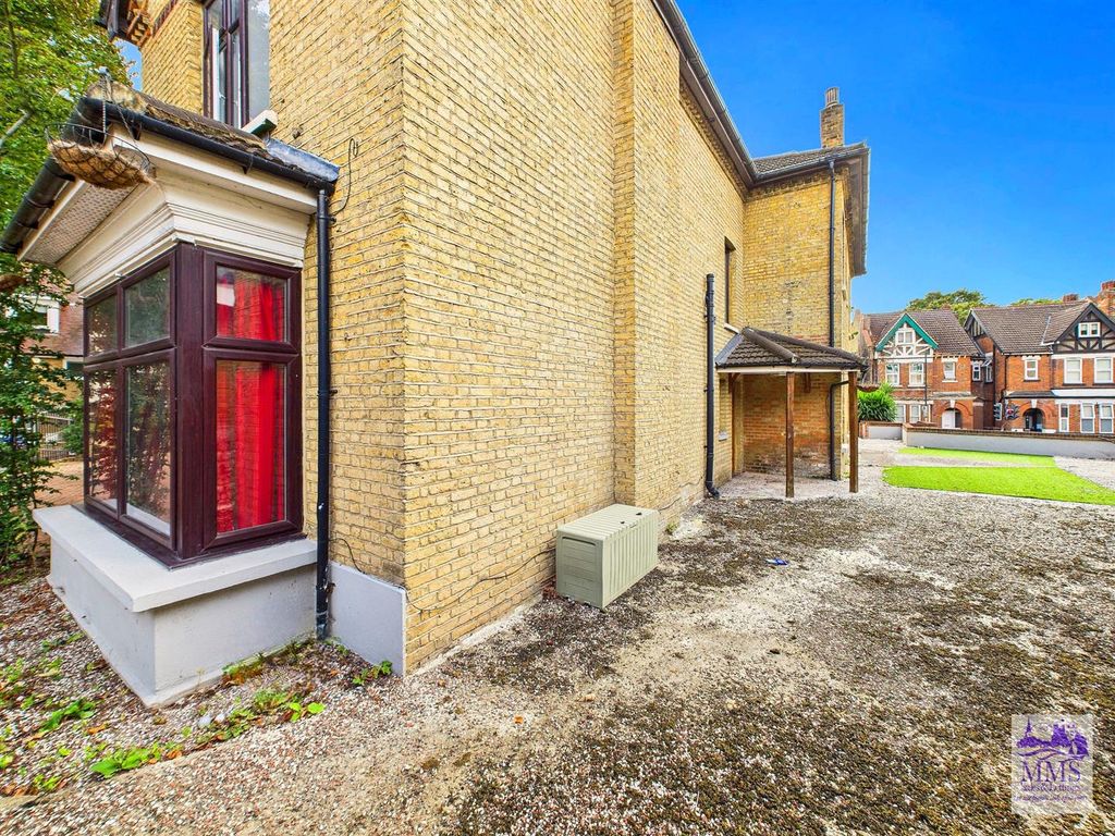 Additional image 44 of 6 bed detached house for saleLondon Road, Strood, Rochester ME2