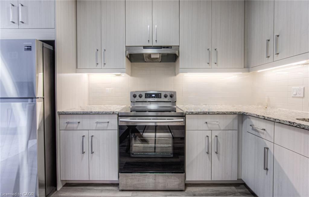 1-54 Bridge Street W, Kitchener, ON, N2K 0G4 photo 4